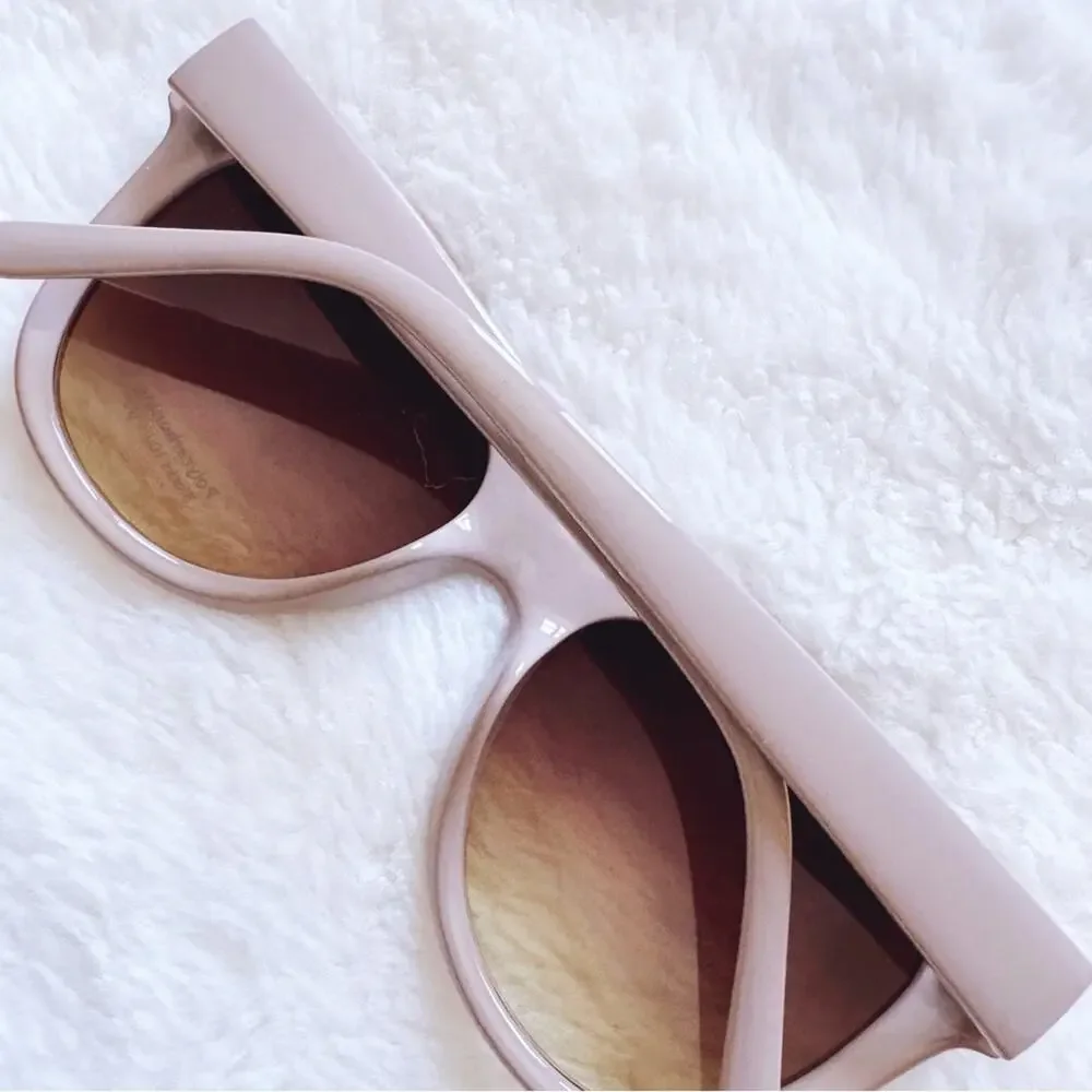 Stylens these chic